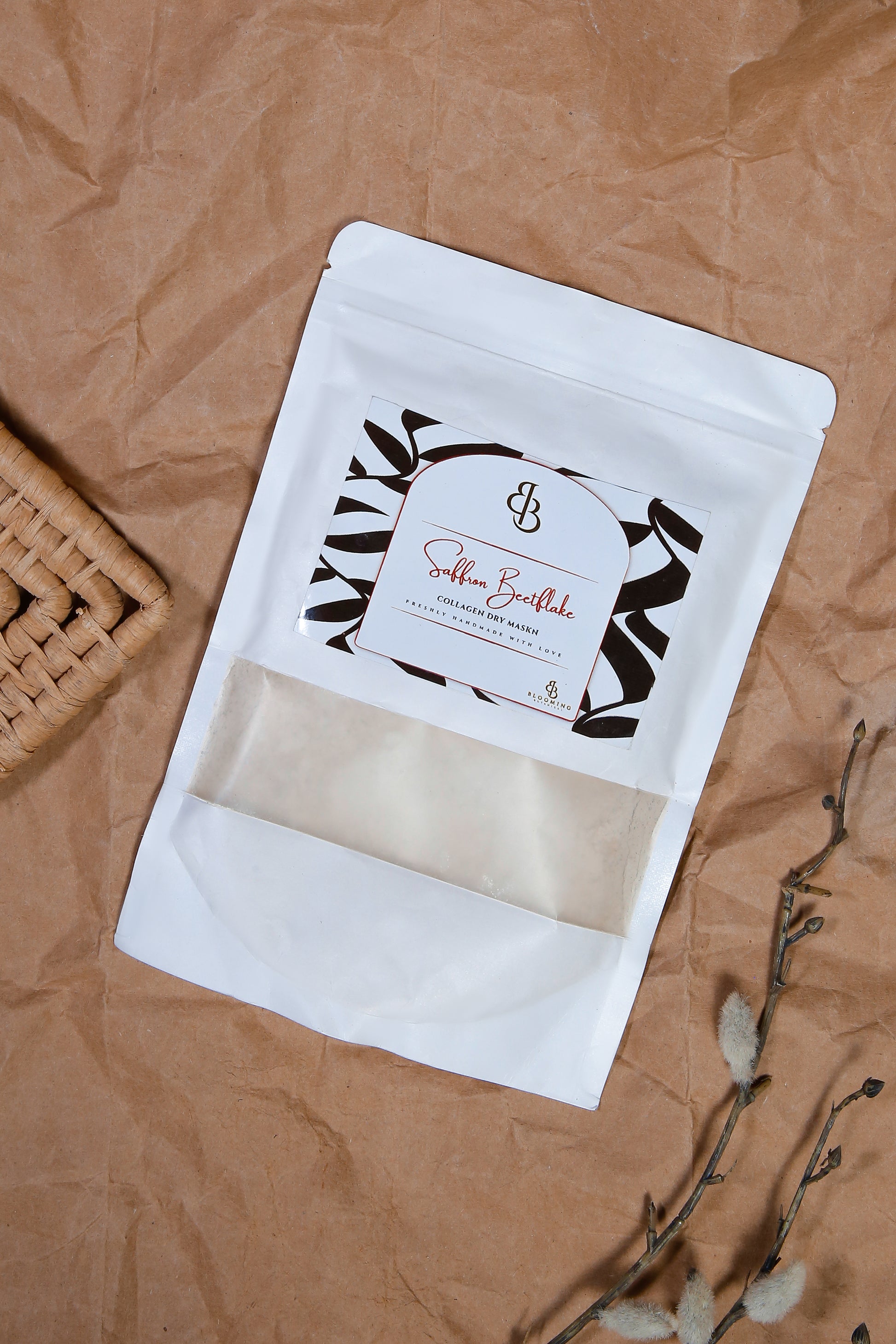 Buy Saffron Beetflake Collagen Dry Mask | BnB Blooming Botanical